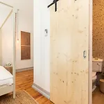 Casa de hóspedes Amália Boutique Suites&studios - By @ Rita´s Place 3*