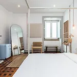 Casa de hóspedes Amália Boutique Suites&studios - By @ Rita´s Place 3*