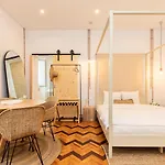 Casa de hóspedes Amália Boutique Suites&studios - By @ Rita´s Place