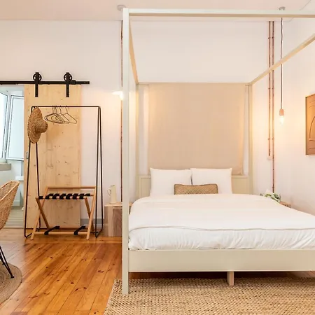 Amalia Boutique & - By @ Rita's Place ファロ