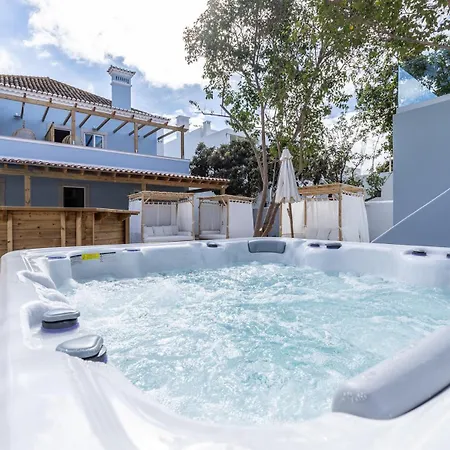 Amalia Boutique & - By @ Rita's Place ファロ