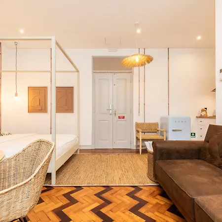 Amalia Boutique & - By @ Rita's Place ゲストハウス 4*