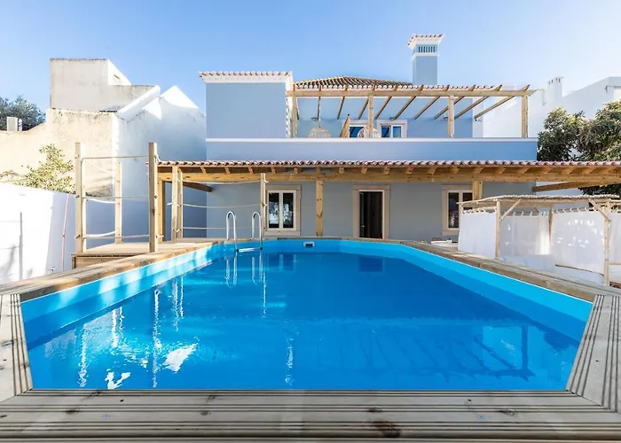 Amalia Boutique & - By @ Rita's Place Φάρο