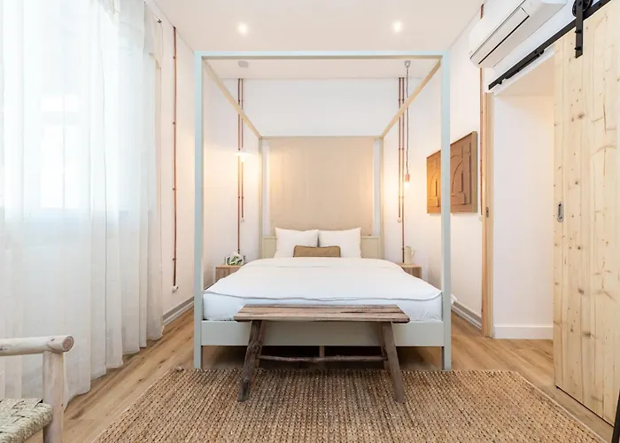 Amalia Boutique & - By @ Rita's Place 3* Φάρο