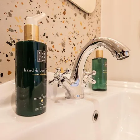 Amalia Boutique & - By @ Rita's Place 4*