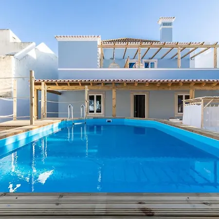 Amalia Boutique & - By @ Rita's Place Distrikt Faro